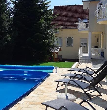 Janko Apartman Hotel Siofok Exterior photo