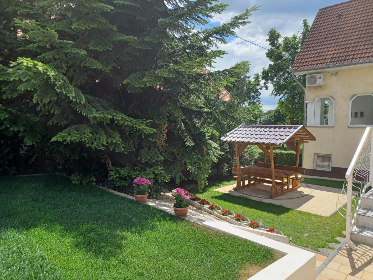 Janko Apartman Hotel Siofok Exterior photo