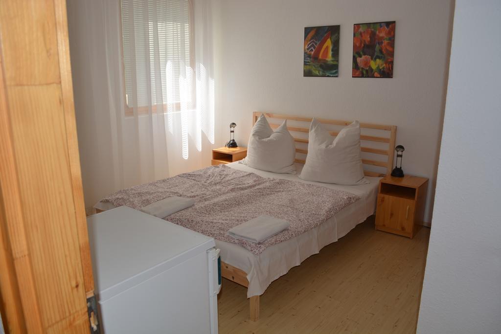 Janko Apartman Hotel Siofok Exterior photo